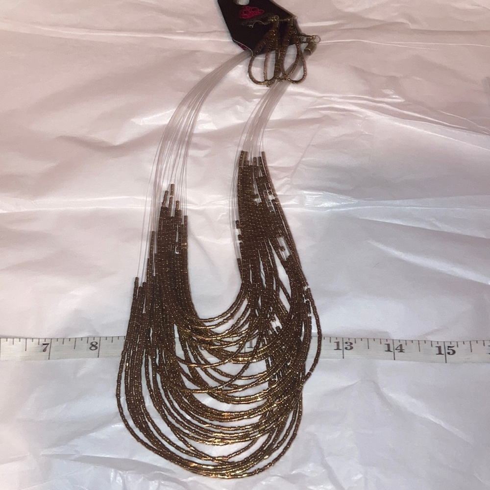 paparazzi necklace - Catwalk Queen ~Brass